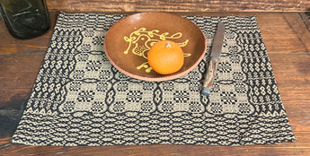 PM-SA-B Saratoga Placemat - Black & Tan