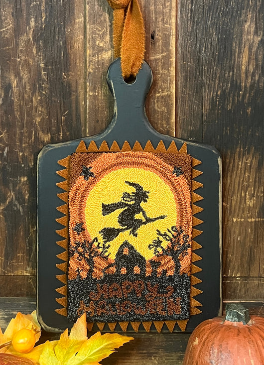 DD-257 Punch Needle Witch with Broom on Wood