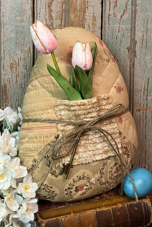 TBH-15 Fabric Egg with Faux Tulips & Key