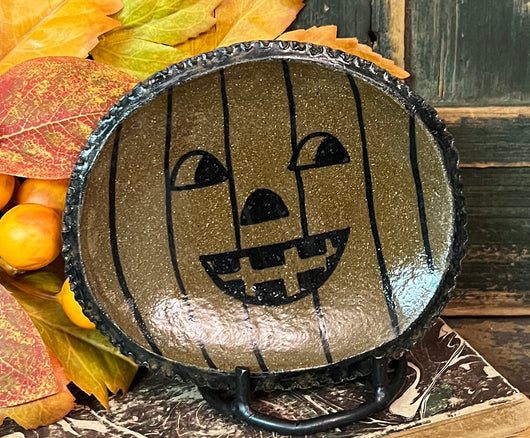 CC-2489A Pottery Jack-O Plate