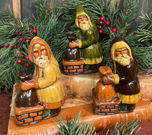 GMS-S21 Shooner Redware Santa with Chimney Figurines