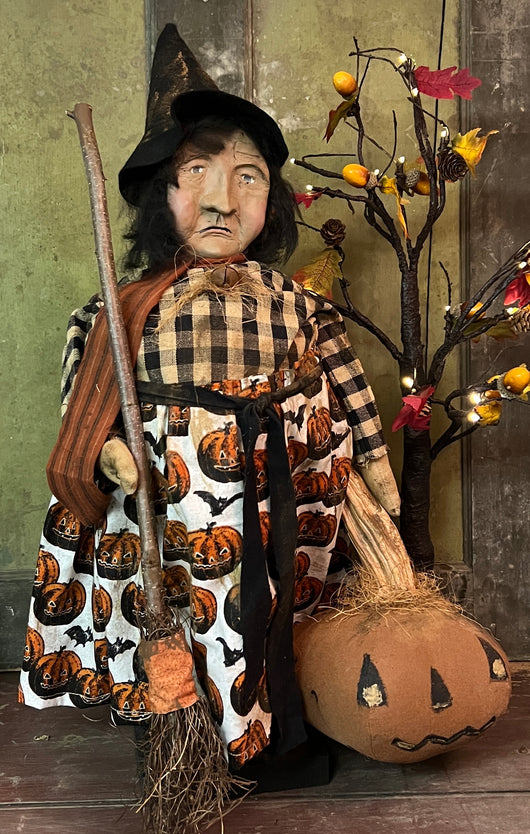DAT-54 Fabric Witch with Broom & Jack-O