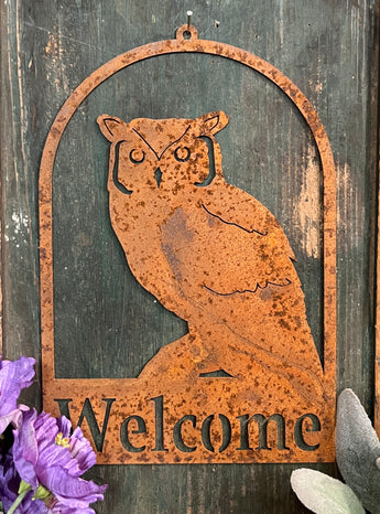 EG-ROW Rusty Owl Welcome Sign