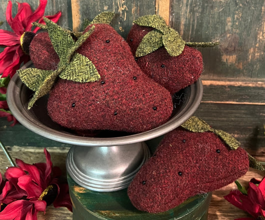 EC-16B Wool Strawberry - Dark Red