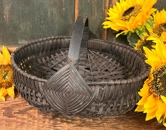 BG-B459 Black Medium Egg Basket