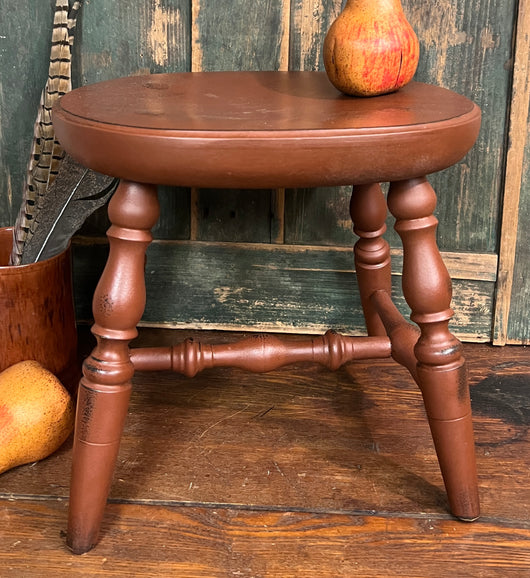 LC-CS-R Red Cricket Stool