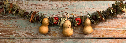 CD-GG9 Three Gourd Garland