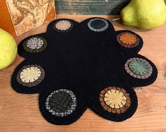 DD-114 Wool Penny Mat