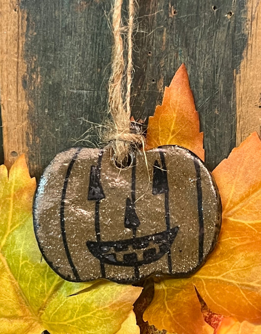 CC-2492 Pottery Mini Jack-O Ornament