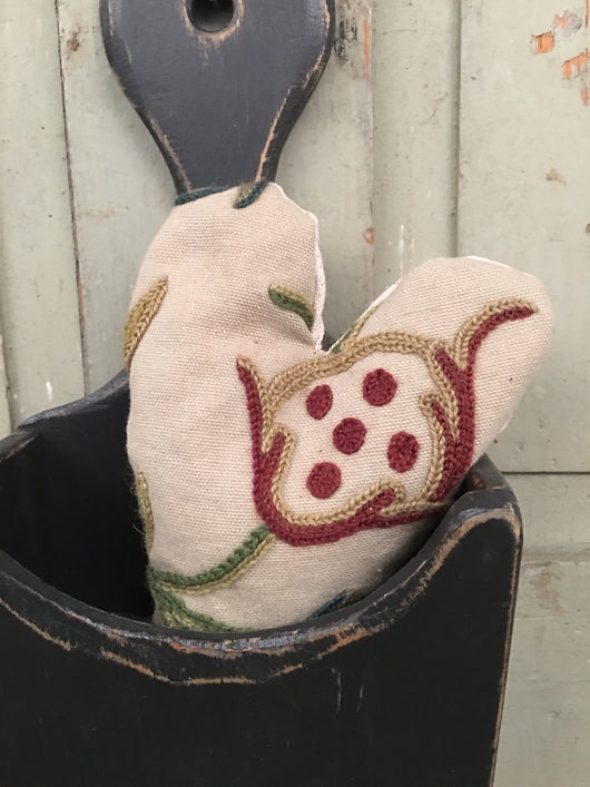 CD-CH01 Scented Crewel Heart