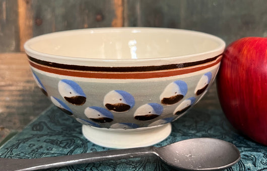 SJP-WMBR Wee Mochaware Bowl - Green with Dots