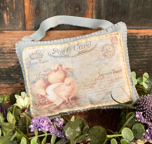 PB-44C Wool Hanging Tuck with Vintage Chick Image