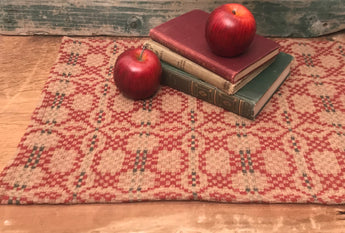 PC-TS/LTS/SR/LR-PK-R Red Patriot's Knot Table Squares & Runners