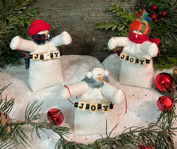 FA-3050 Med Fabric Snowfolk with JOY Block Garland