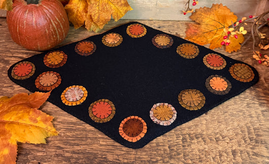 DD-318 Autumn Diamond Penny Wool Mat