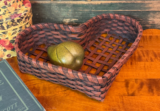 BG-B724 Red Heart Basket