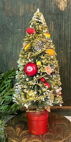 ER-2443A Med Vintage Tree with Antique Ornaments