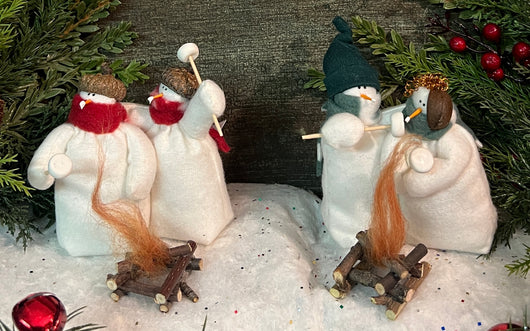 FA-2100 Med Fabric Snowfolk Couple Roasting Marshmallows with Fire