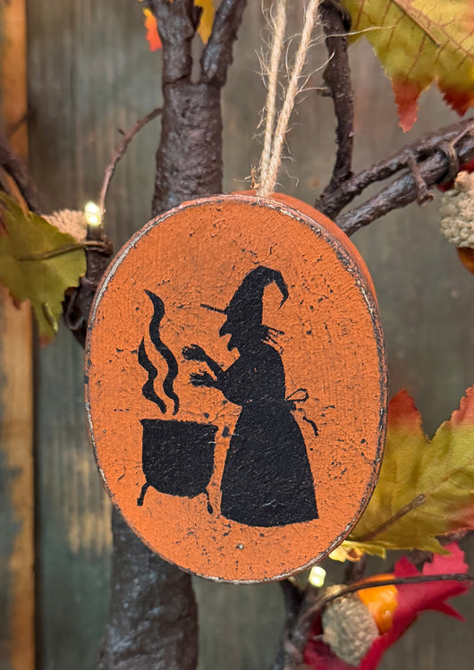 PEN-168 Painted Box Ornament with Witch & Cauldron