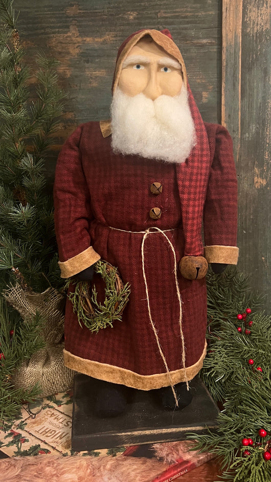 OTC-S6 Santa holding Wreath