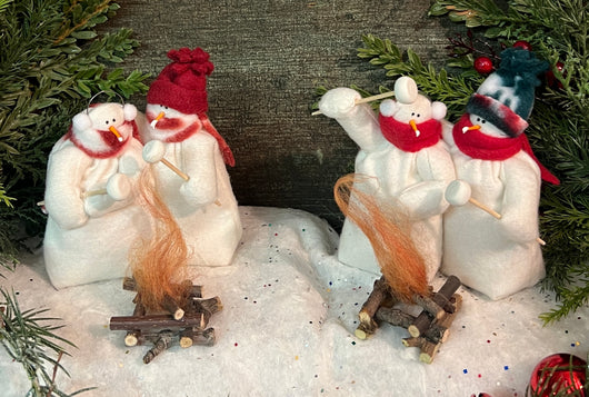 FA-2100 Med Fabric Snowfolk Couple Roasting Marshmallows with Fire