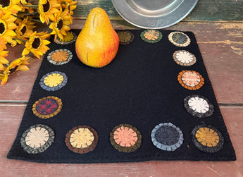 DD-283 Wool Square Penny Mat