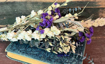 NET-SDB-J Small Dried Flower Bunch - White Larkspur