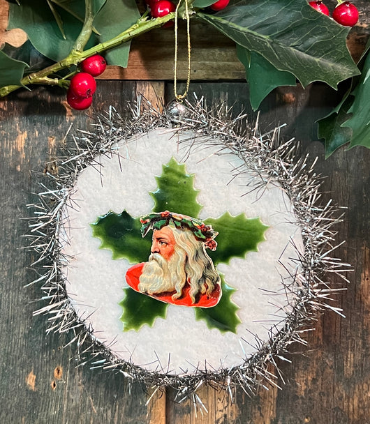 ER-2418B Santa & Holly Cotton Batting Ornament - Silver