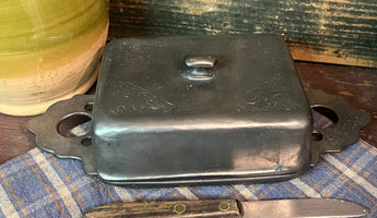 OWP-02 Vintage Old World Pewter - Lidded Butter Dish with Glass Insert