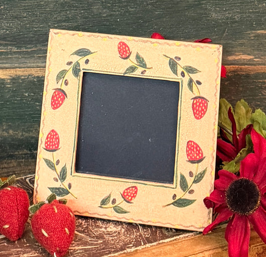 ERX-2672 Strawberries Frame