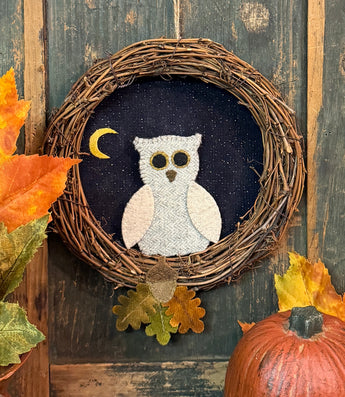 PB-721B Grapevine Wreath with Wool Owl