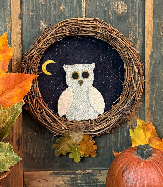 PB-721B Grapevine Wreath with Wool Owl