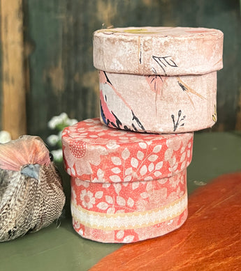 ER-2491A Aged Paper Covered Mini Boxes - Set of 2
