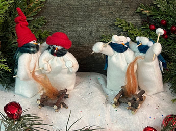 FA-2100 Med Fabric Snowfolk Couple Roasting Marshmallows with Fire