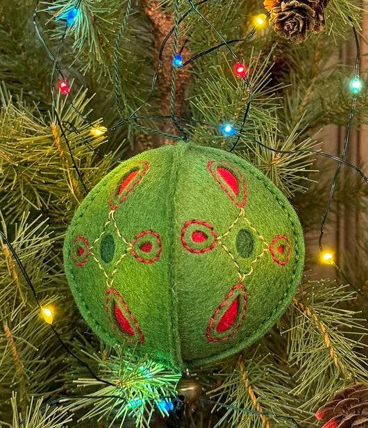 NG-227K Wool & Felt Merino Ornament - Green