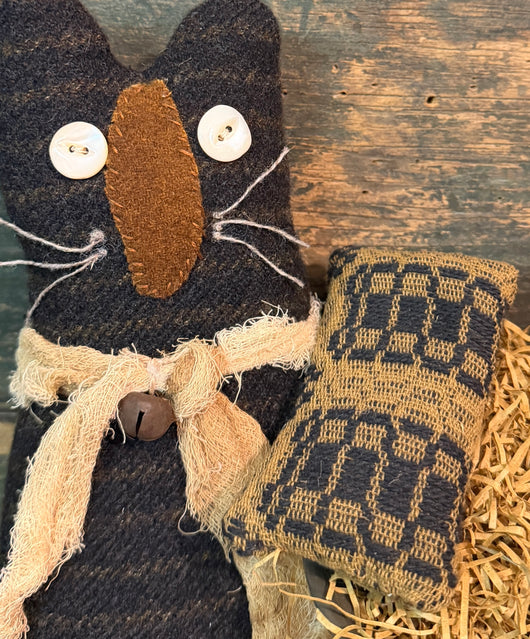 CD-KS7 Mustard and Black Coverlet Catnip Sachet