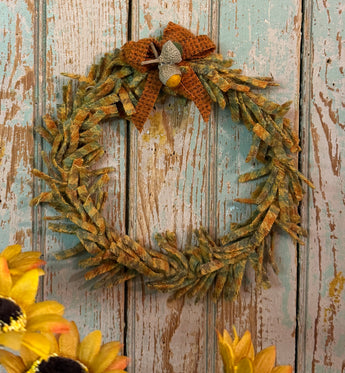 PB-688 Hand-made Small Wool Autumn Wreath with Acorns
