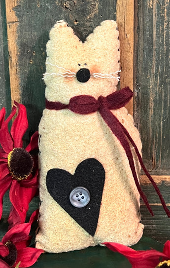 AFD-04A Felt Kitty with Black Heart