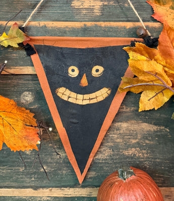 PEN-198 Stenciled Canvas Pennant Flag - Cat Face