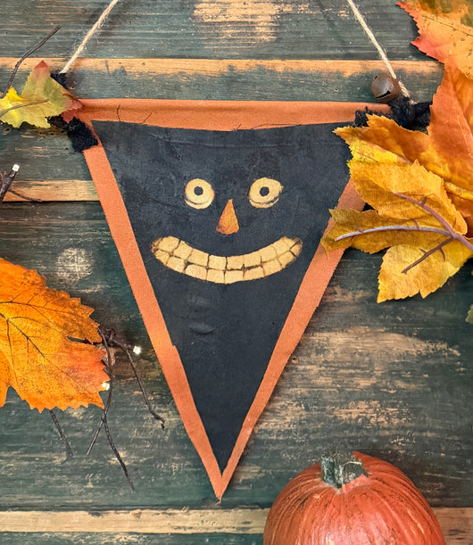 PEN-198 Stenciled Canvas Pennant Flag - Cat Face