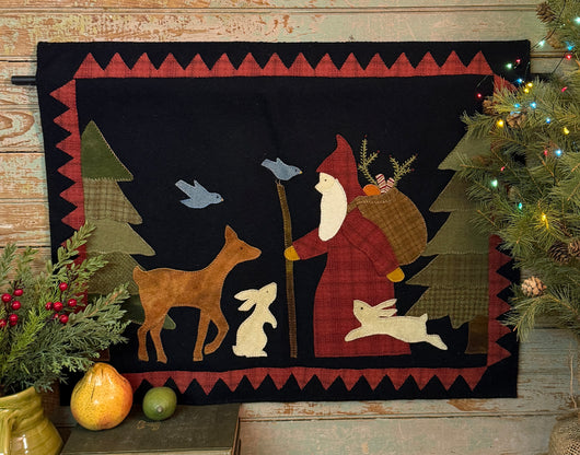 PB-751 'Woodland Santa' Wool Wall Hanging with Dowel