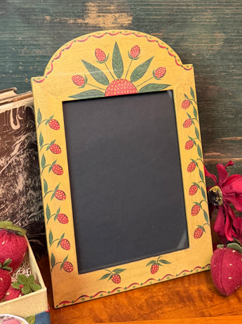 ERX-2658 Large Strawberries Frame