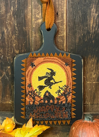 DD-257 Punch Needle Witch with Broom on Wood