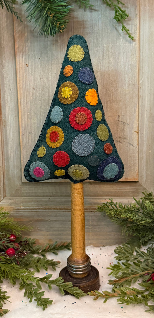 NG-218 Hand-made Wool Penny Tree on Bobbin
