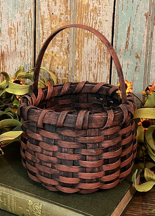 BG-B614 Red Round Handled Basket