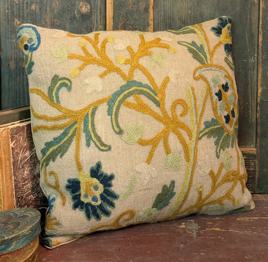 CD-CP-D1 Crewel Pillow - Oatmeal Floral