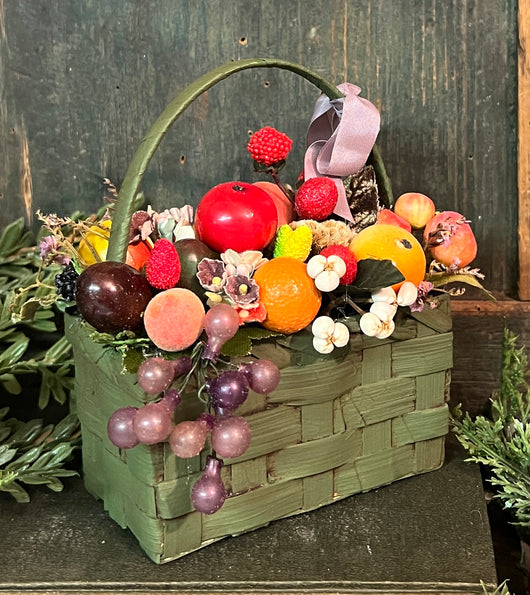 ER-2428 Small Green Basket of Vintage Fruits