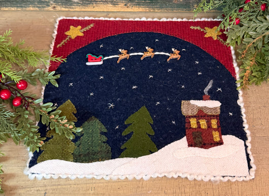 PB-741 'Night Before Christmas' Wool Mat with Appliqued Buttons
