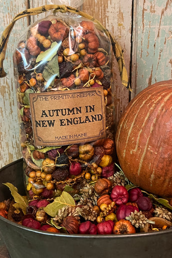 PK-P-AM Autumn In New England Scented Potpourri