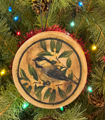 PEN-228B Painted Box Ornament with Fabric Chickadee